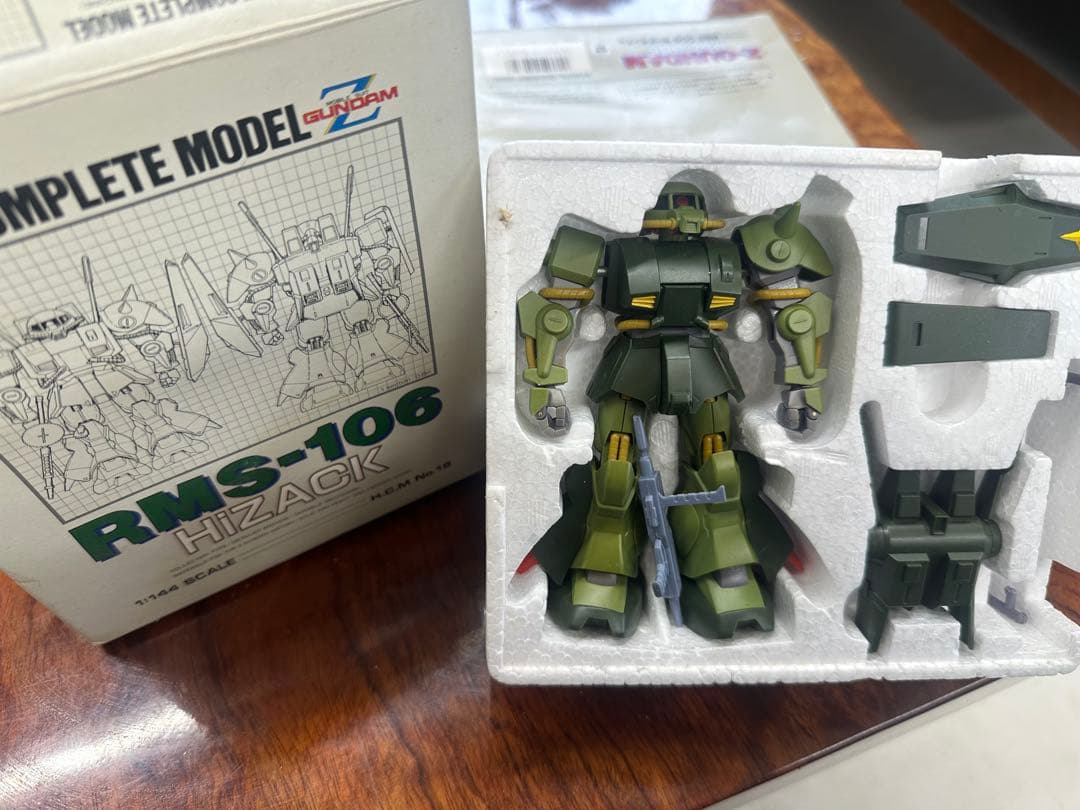 1/144　ガンダム ハイコンプリートモデル　プラモデル　セット