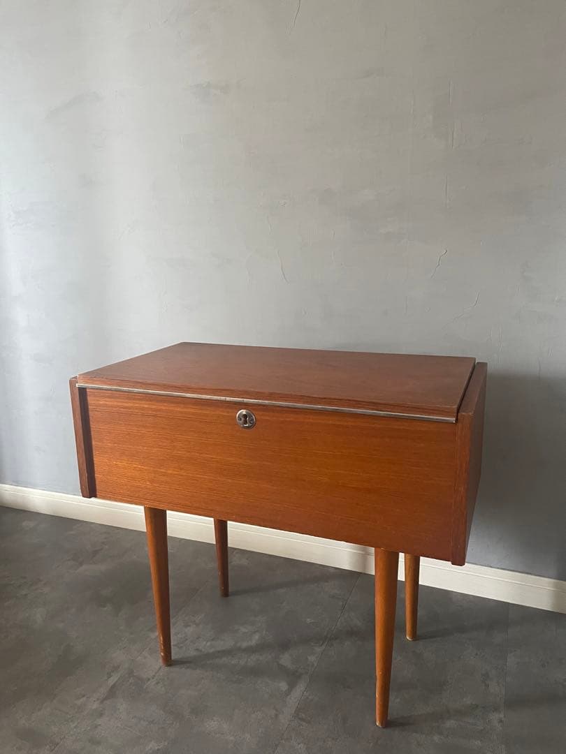 vintage euro　チーク サイドテーブル　ソーイングテーブル　チェスト