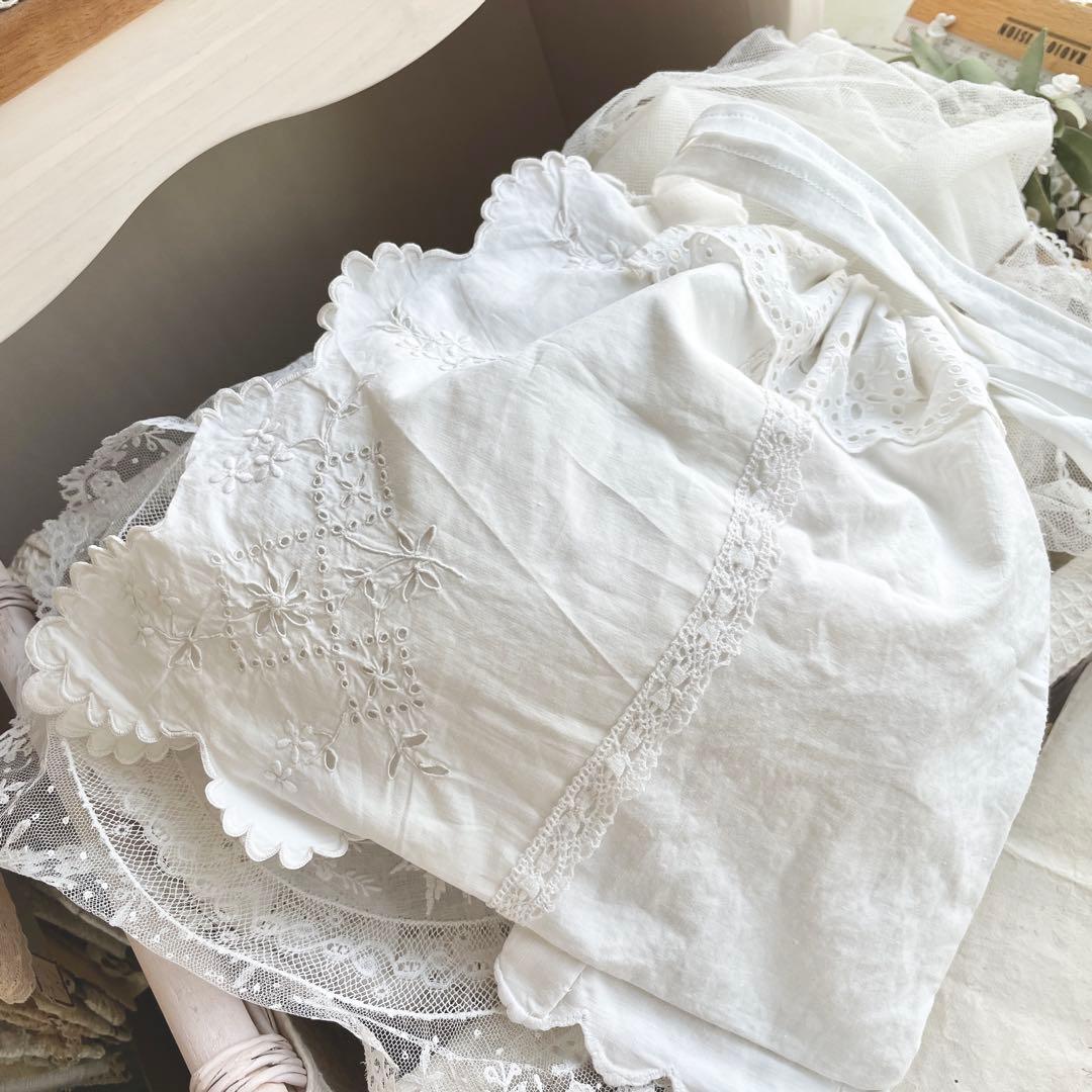 フランスアンティーク　ポーチ