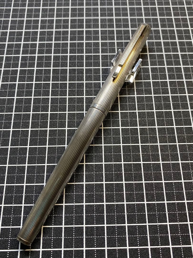 PLATINUM Riviere Sterling-Silver 万年筆　字幅F