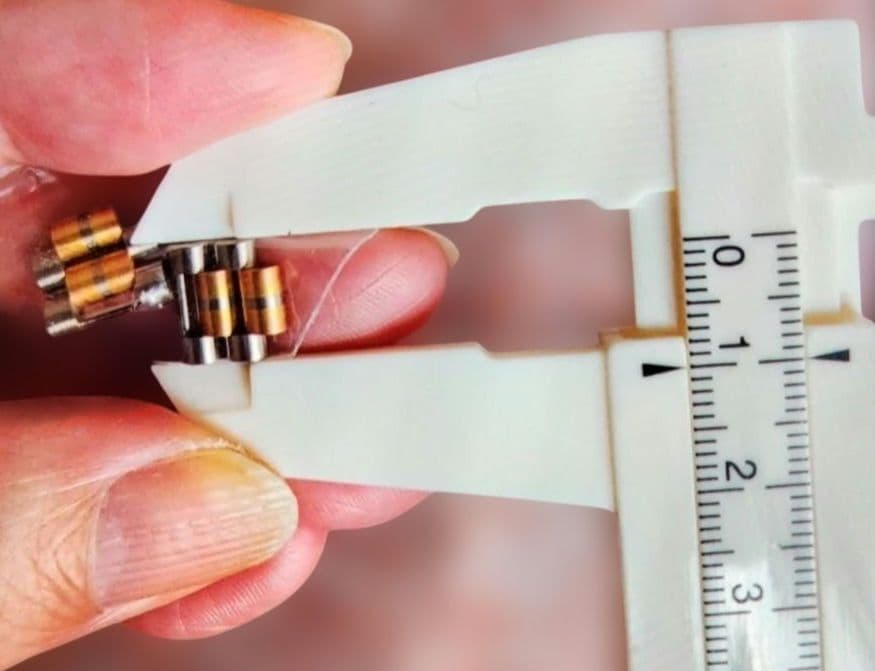 ROLEXデイトジャストトリドールベルトK18無垢用パーツ 4コマセット純正