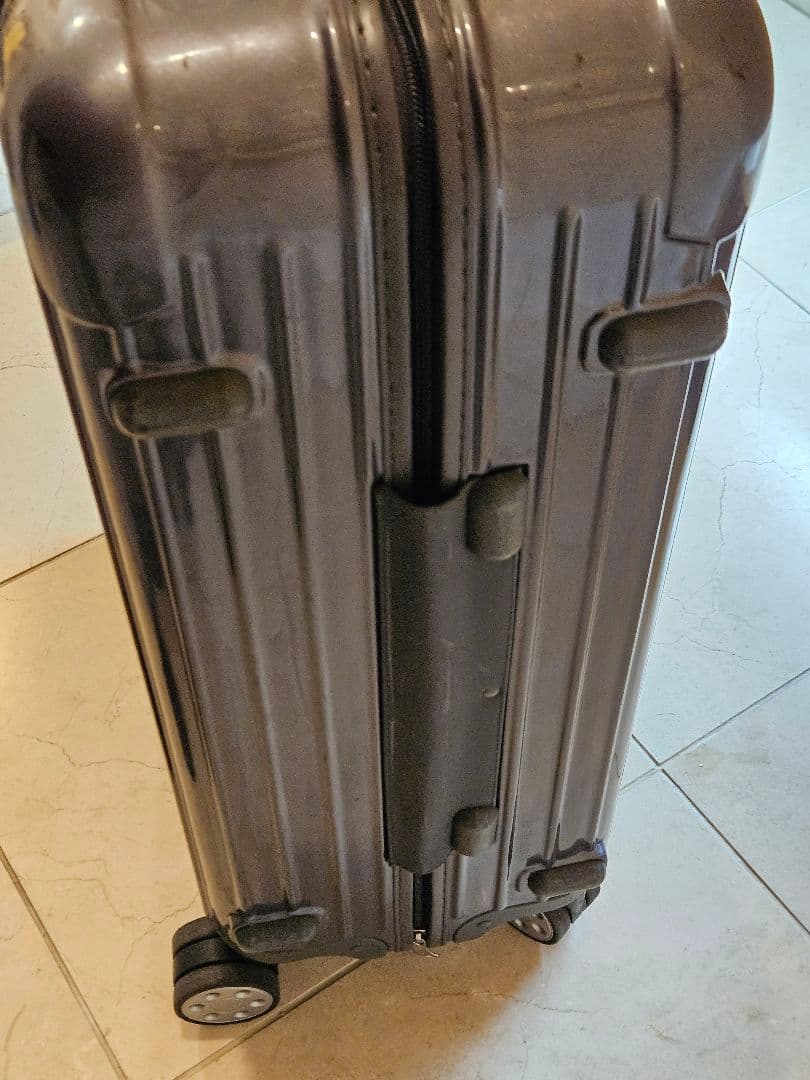 キャリーケース