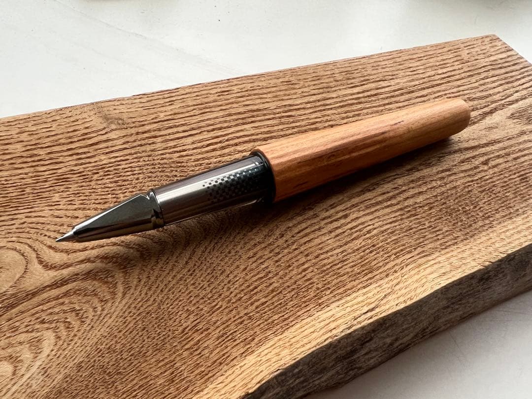 【完売品】コクヨwp 杢軸ペン　300本限定品　珍しいキリのよいナンバー　木軸