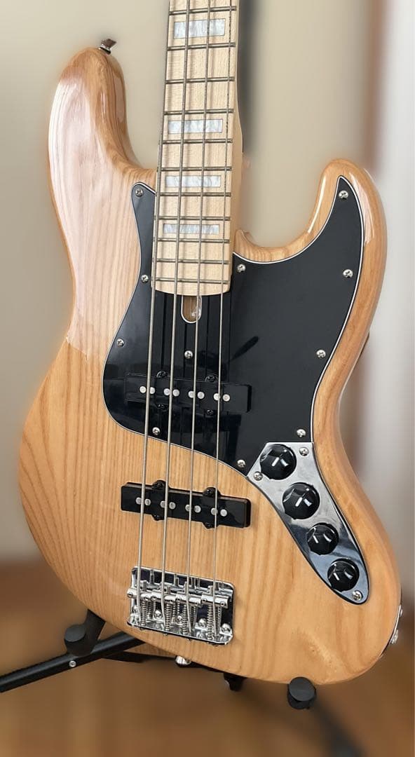 【1ピースのようなアッシュ】アクティブJAZZ BASS