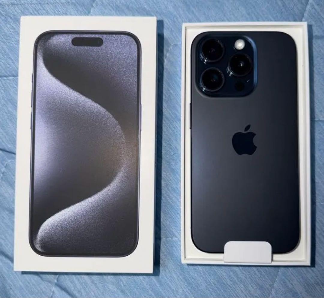 【極美品】iPhone15 Pro simフリー 128GB+ESRケース