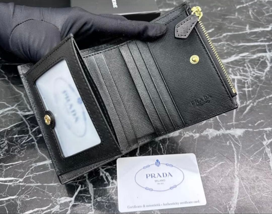 2つ折り財布 ブラック サフィアーノレザー 二つ折り財布