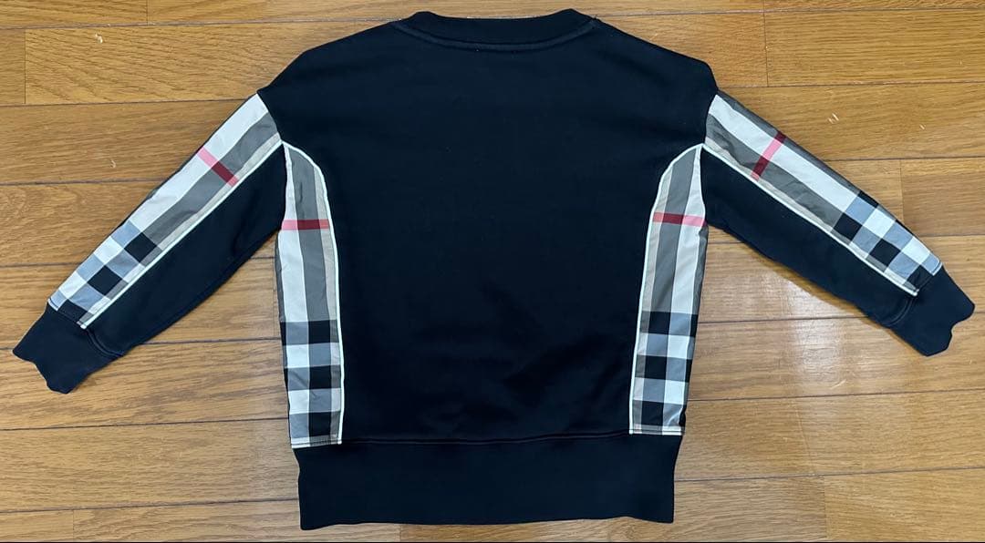 【即日発送】BURBERRY チェック柄袖トレーナー 116cm