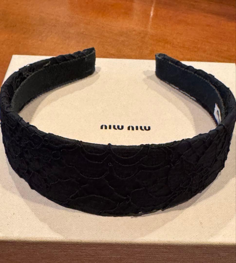 miumiu レースカチューシャ（ブラック）