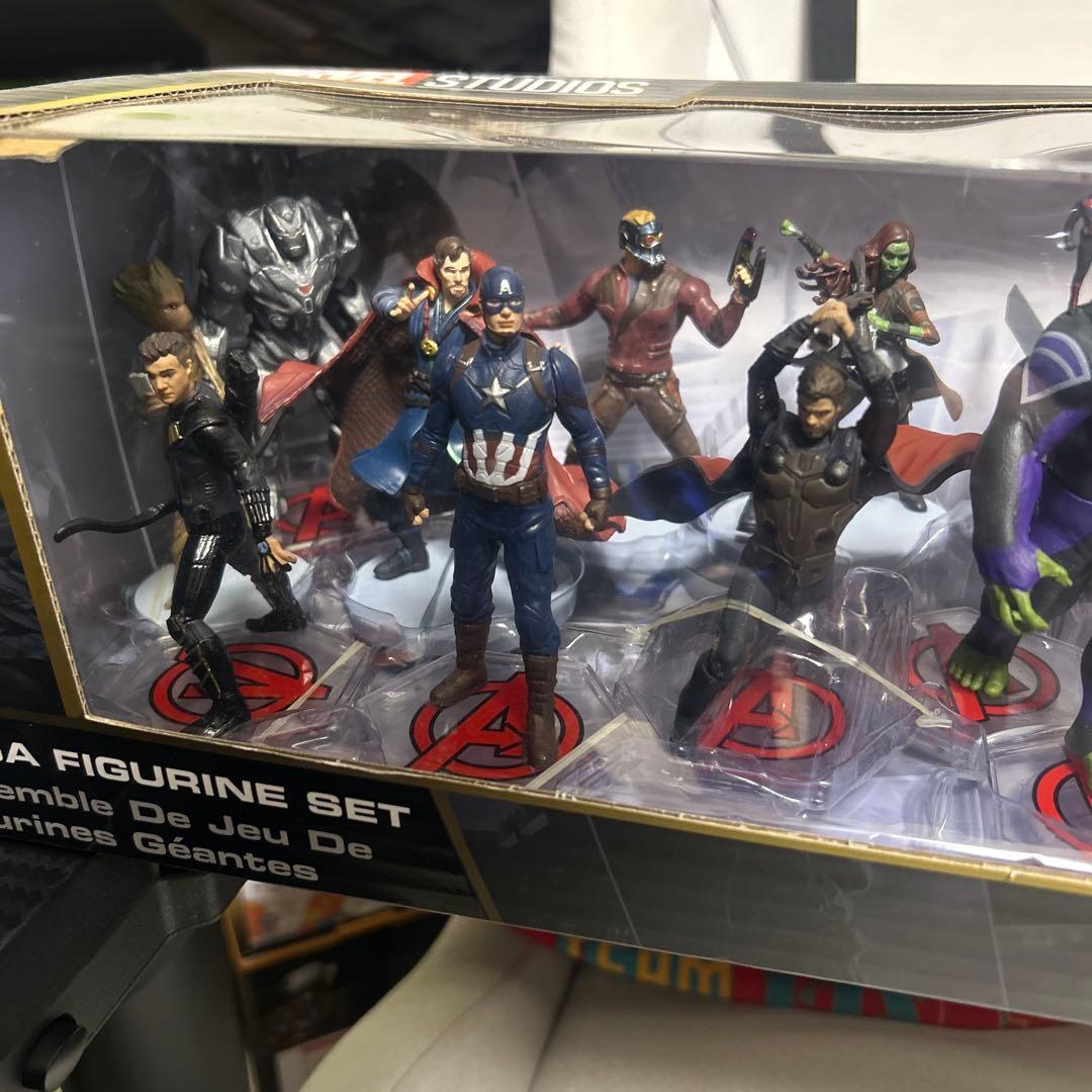 MARVEL STUDIOS メガフィギュアセット
