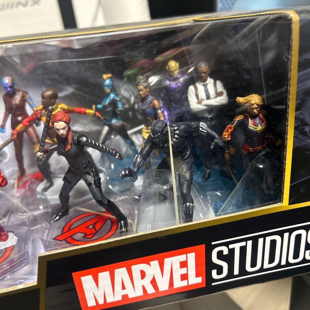 MARVEL STUDIOS メガフィギュアセット