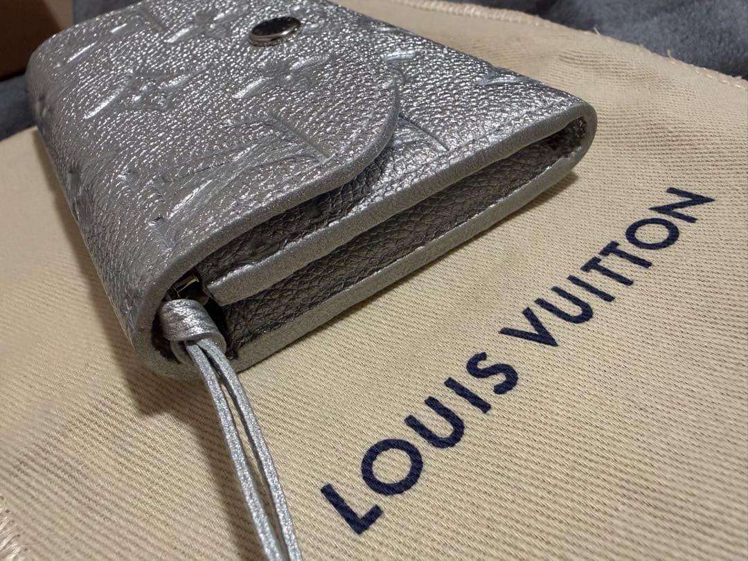 もも ルイヴィトンケース ポルトモネ・ロザリ