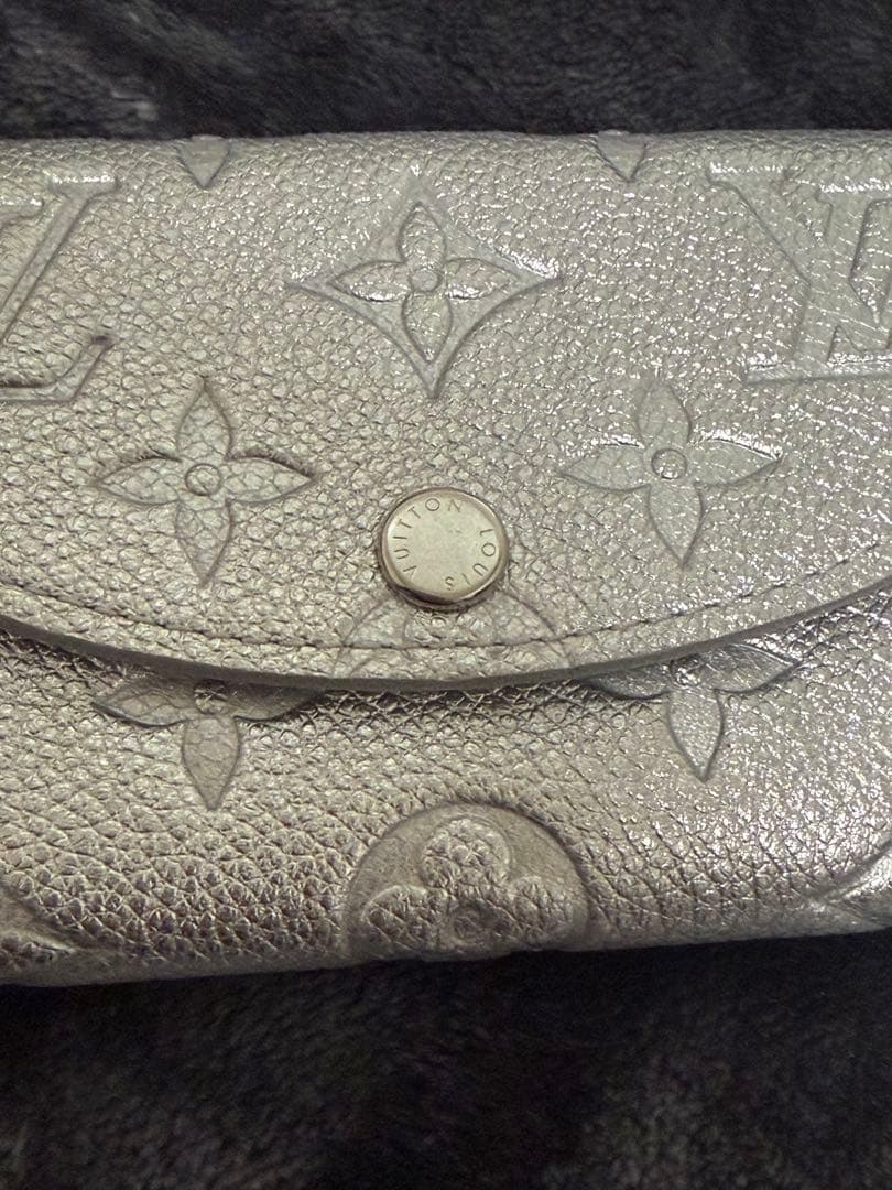 もも ルイヴィトンケース ポルトモネ・ロザリ