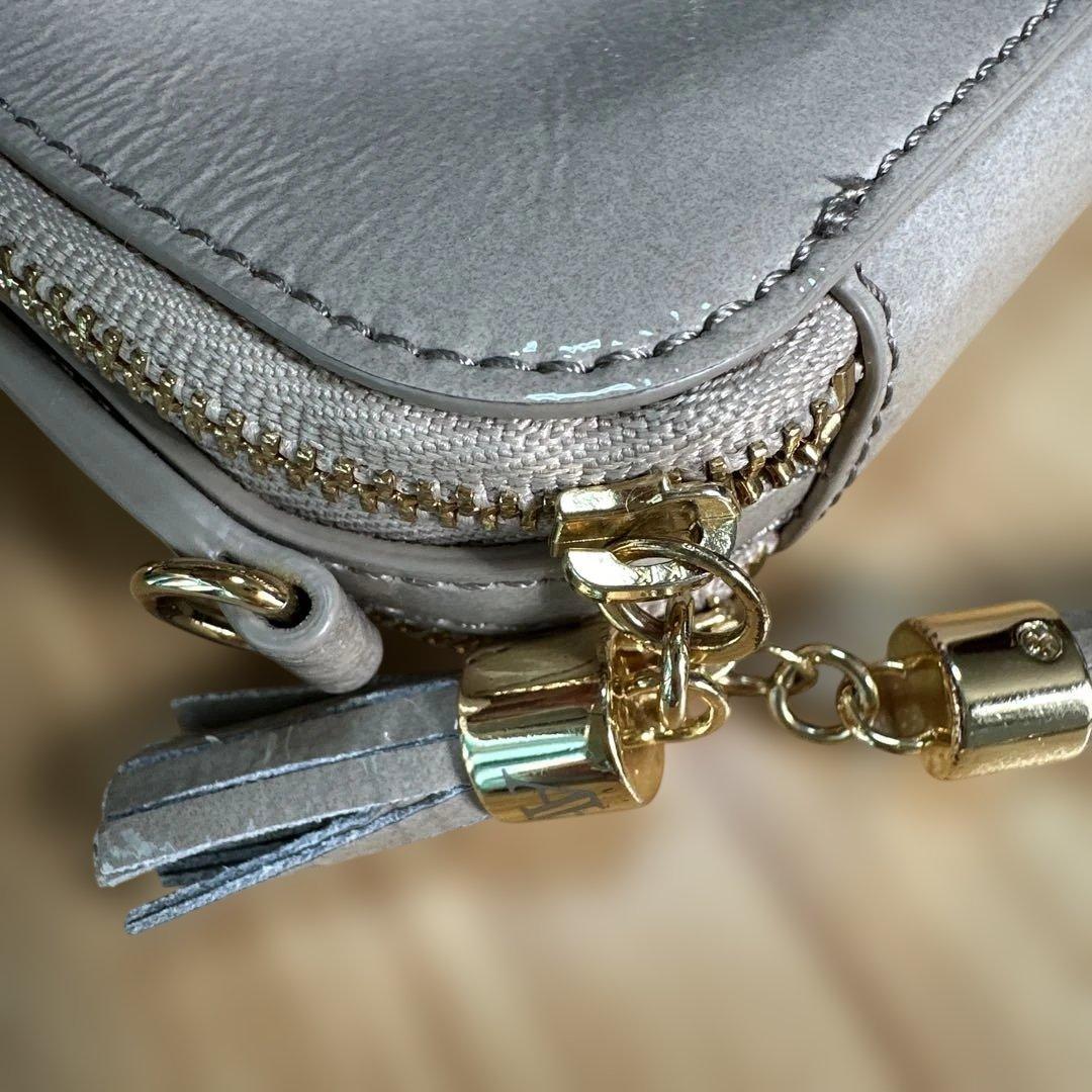 お値下げ美品　ATAO アミュレット お財布ショルダー 3wayパールグレージュ