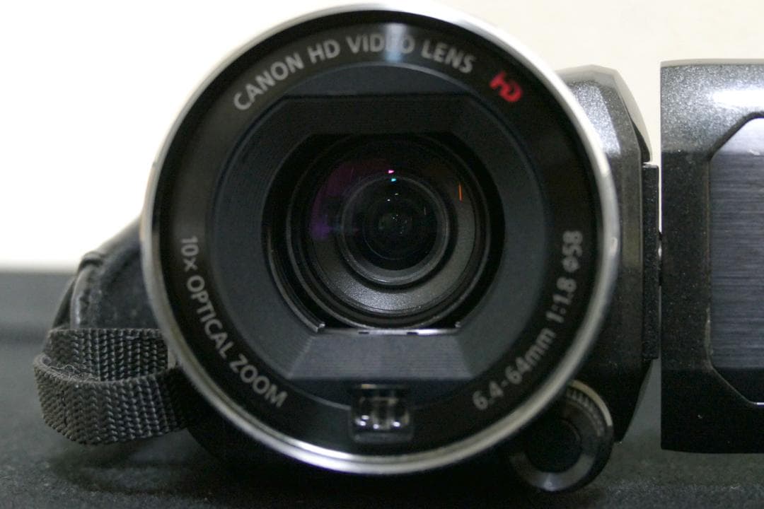 Canon フルHD対応デジタルビデオカメラ　iVIS HF S21（中古）