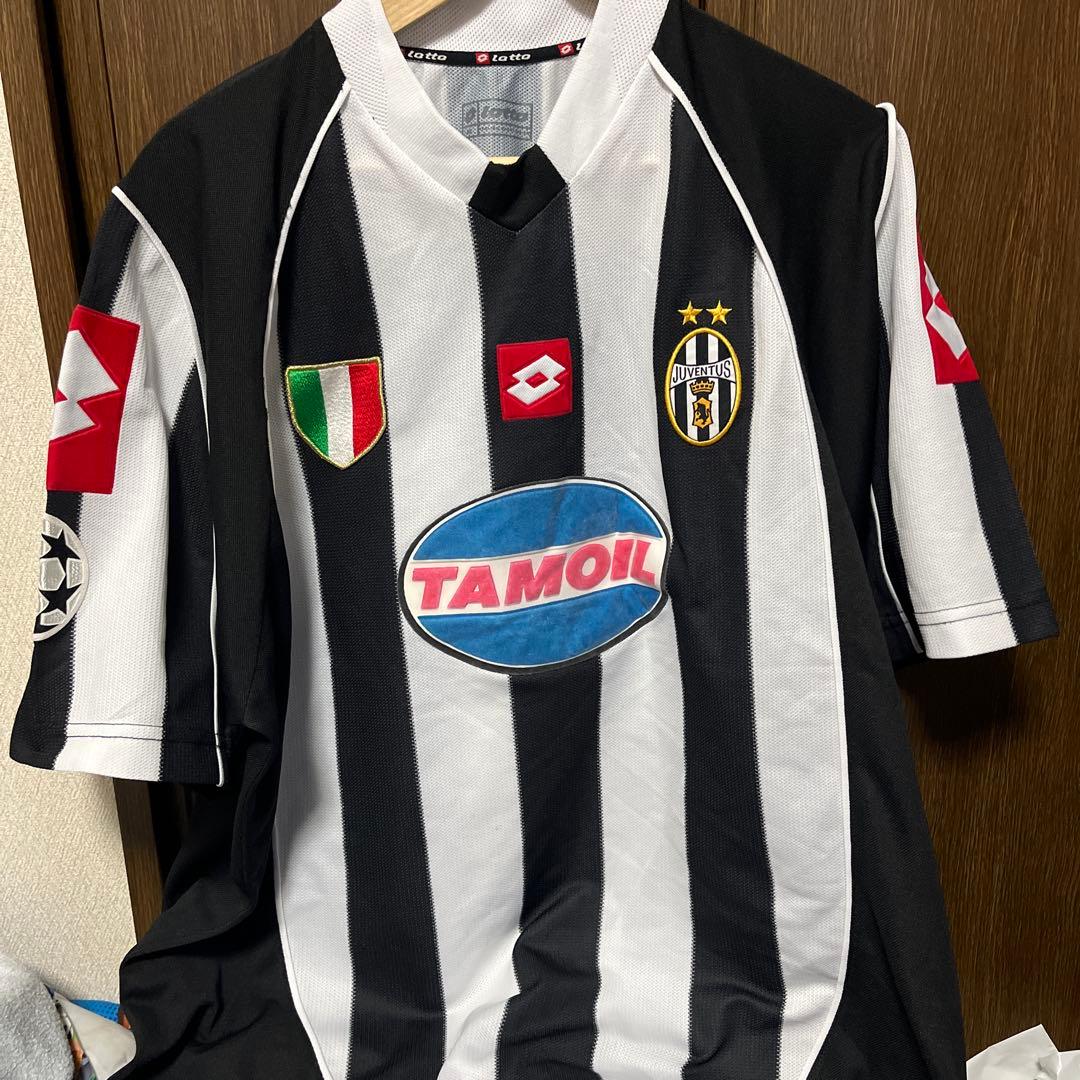 Juventus サッカージャージ 黒白ストライプ