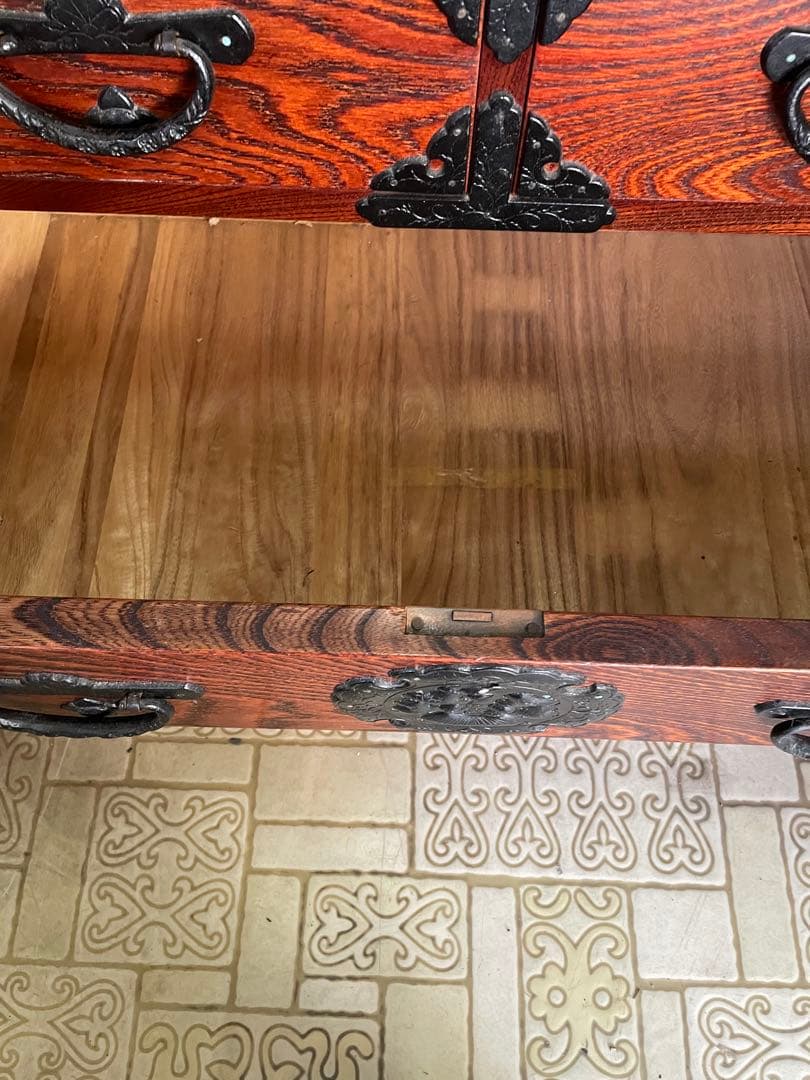 宮城県　岩谷堂箪笥