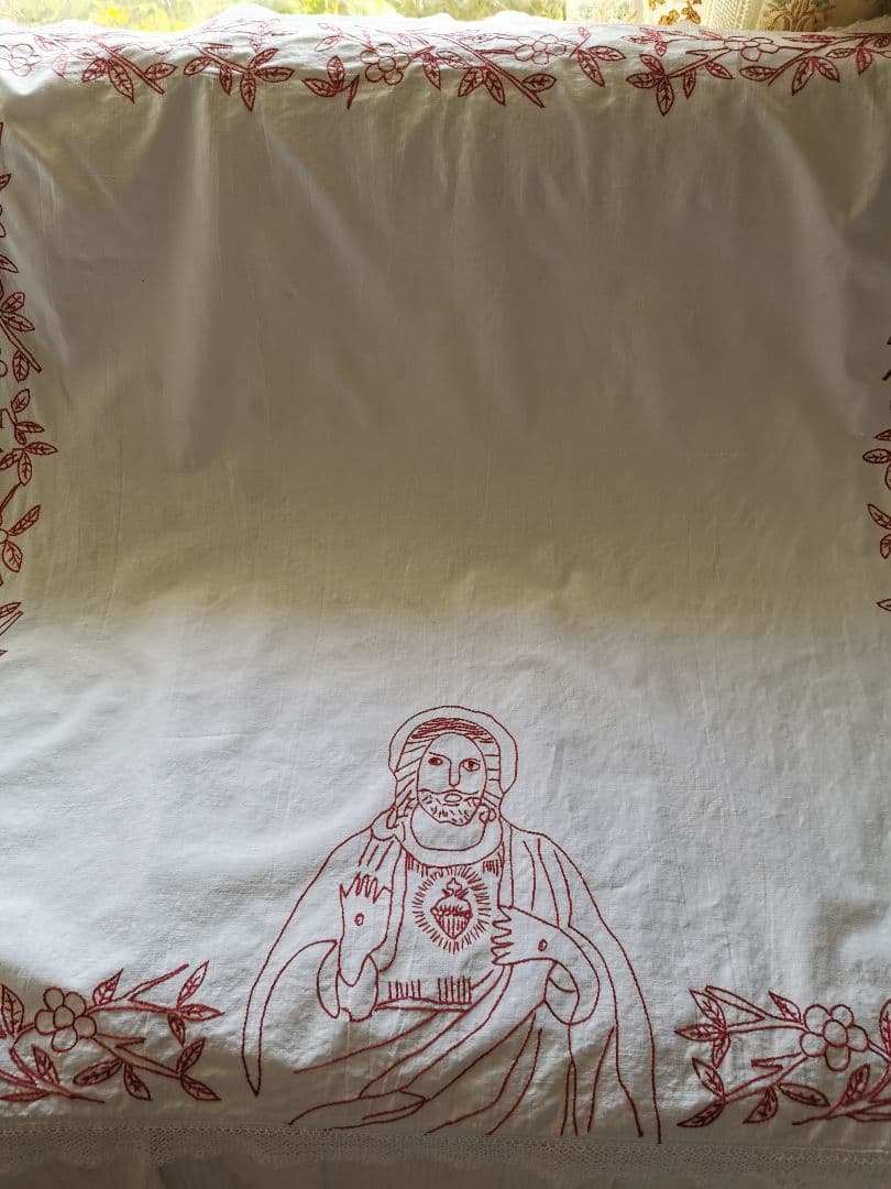 アンティーク仏/独 イエスの聖心 レッドワーク クロシェ編レース リネンクロス