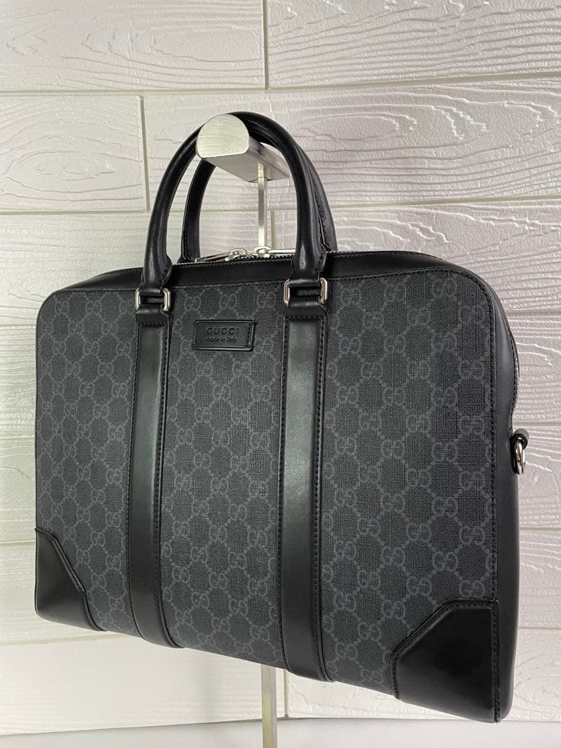 Gucci GGスプリームキャンバス　ビジネスバッグ　ブリーフケース　グッチ