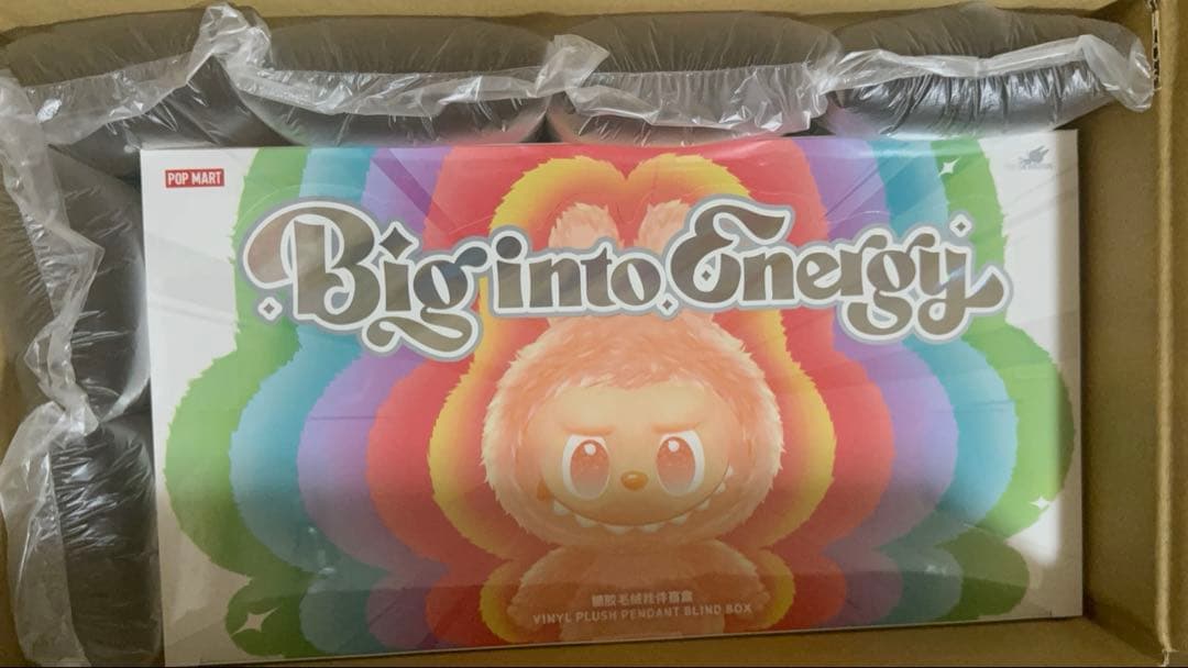 オークション 中 LABUBU Big into Energy シュリンクあり