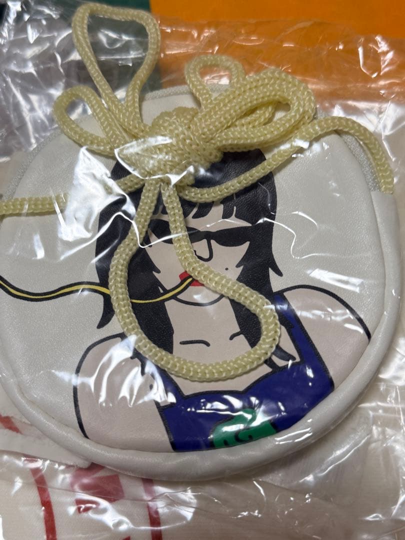 AIMYON グッズセット(Tシャツ4点、タオル1、ポーチ1)