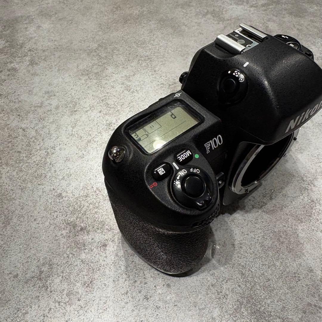 Nikon F100 フィルム一眼レフカメラ