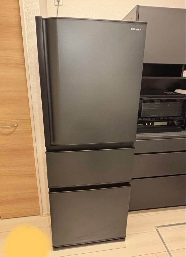 TOSHIBA GR-T33SC 冷蔵庫 326L 2022年製