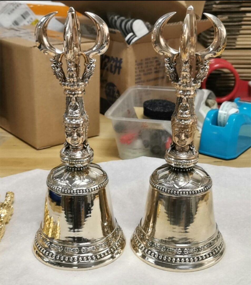 【修縁堂】密教法器 阿嵯耶観音金剛鈴 持鈴 鐘 仏教法具 真鍮製 22cm