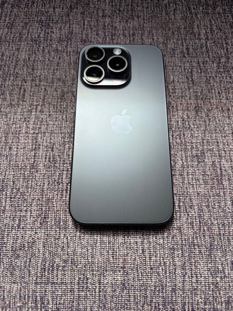 Apple iPhone 15 Pro スペースブラック 本体 256GB