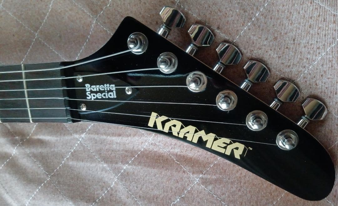 KRAMERエレキギター