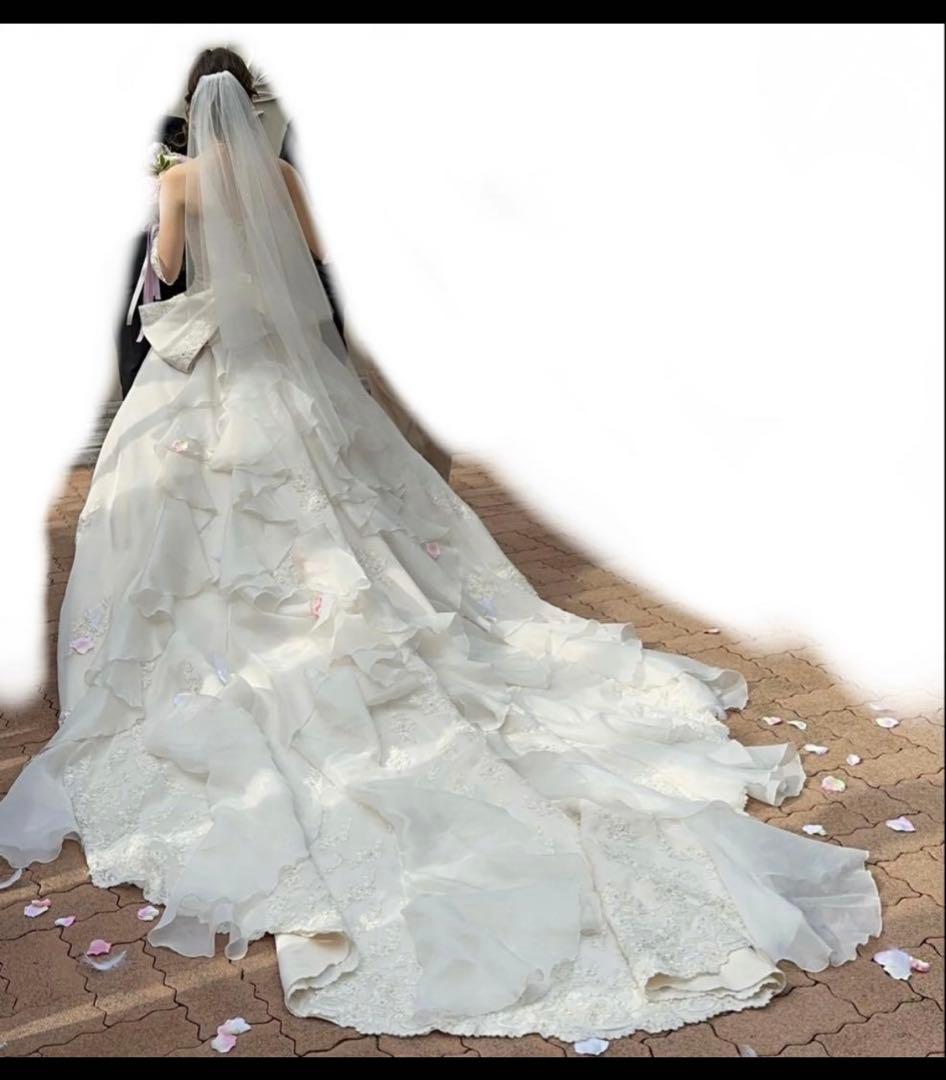 【メルカリ市限定半額出品】ウェディングドレス Aライン ロングトレーン