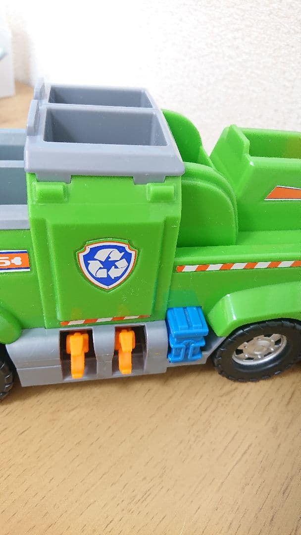 パウパトロール　アルティメットレスキュービーグル　6体付き