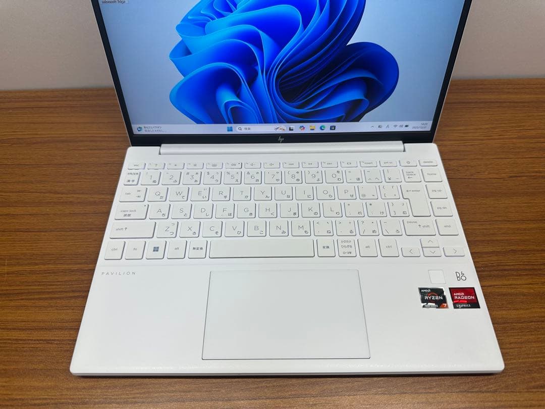 Windowsノート本体 HP Pavilion Aero 13 Ryzen7 7735 16/512