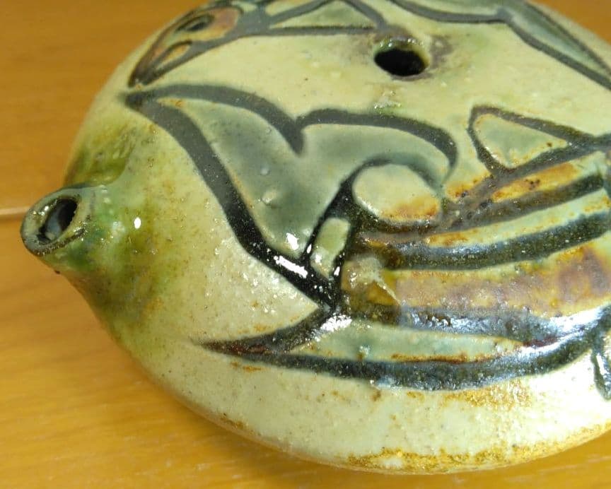 人間国宝 金城次郎 壷屋焼水滴 栞 共箱 美品 壺屋焼 やちむん 魚2匹