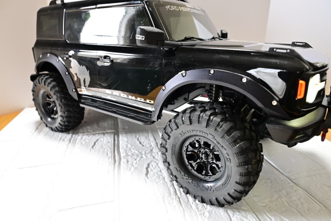 茹で卵トラクサス　TRX4　フォード　2021ブロンコ