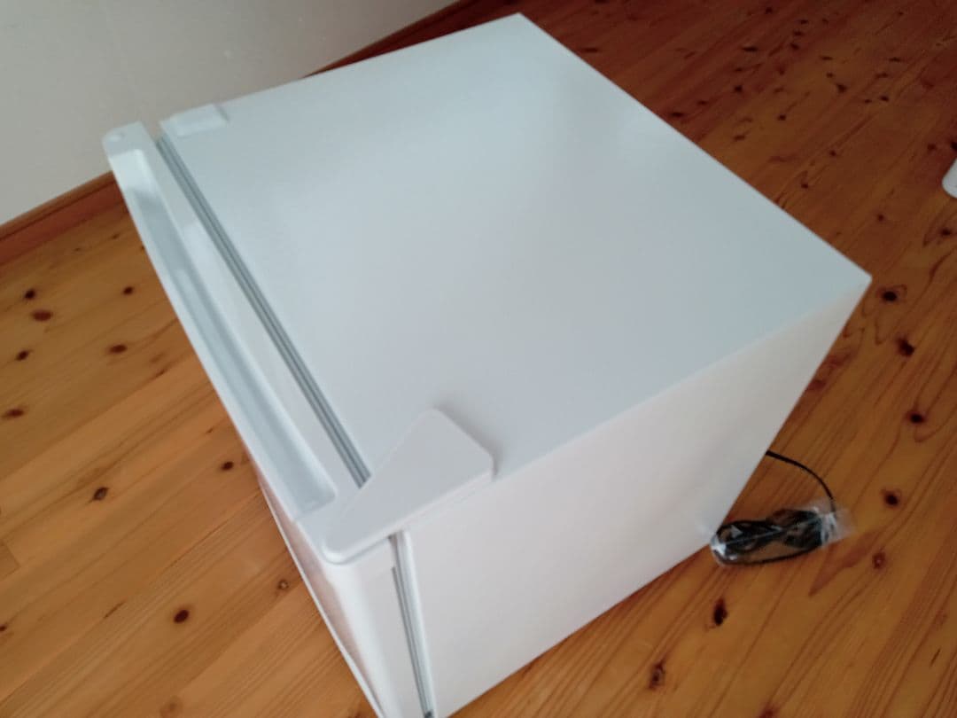 【美品2022年製】★ アイリスオーヤマ 1ドア冷蔵庫 PRC-B051D-W