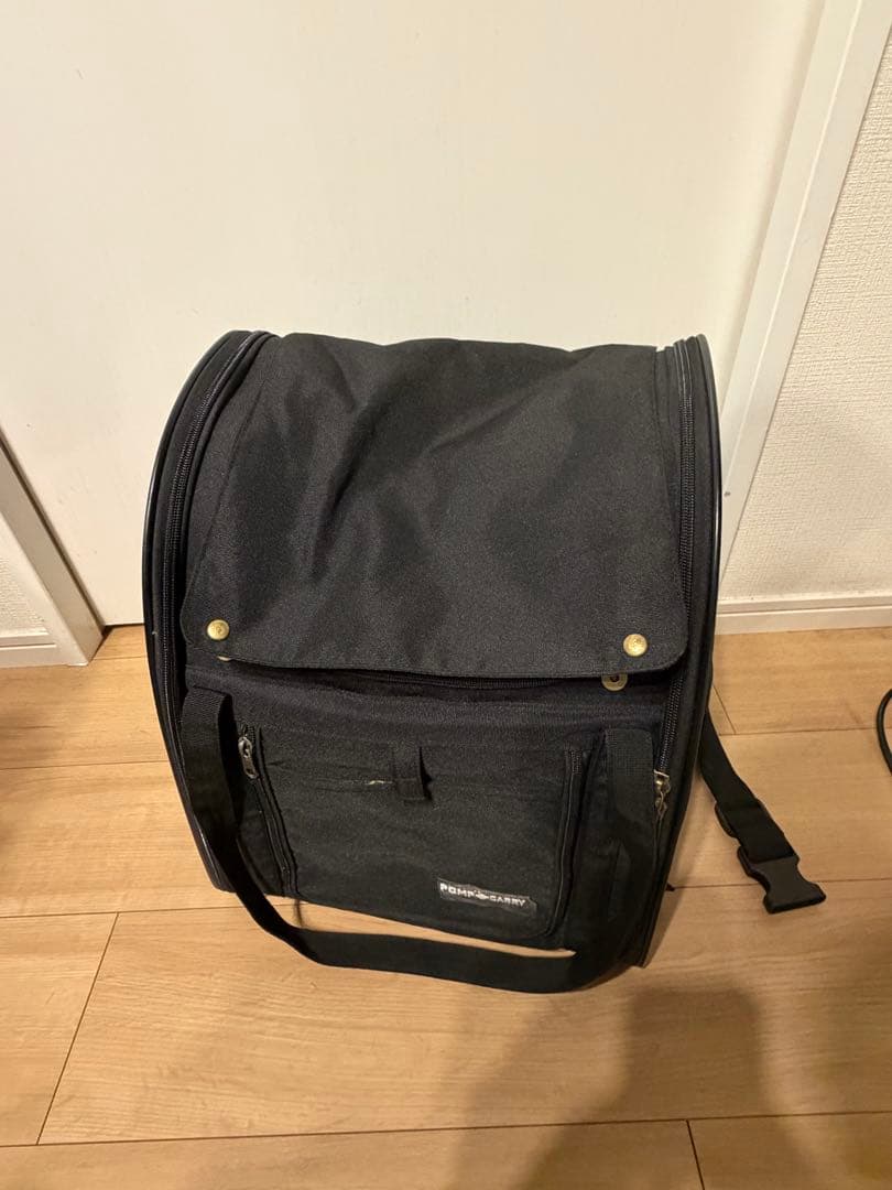 犬　猫　多機能 ペットキャリー リュック　POMP CARRY