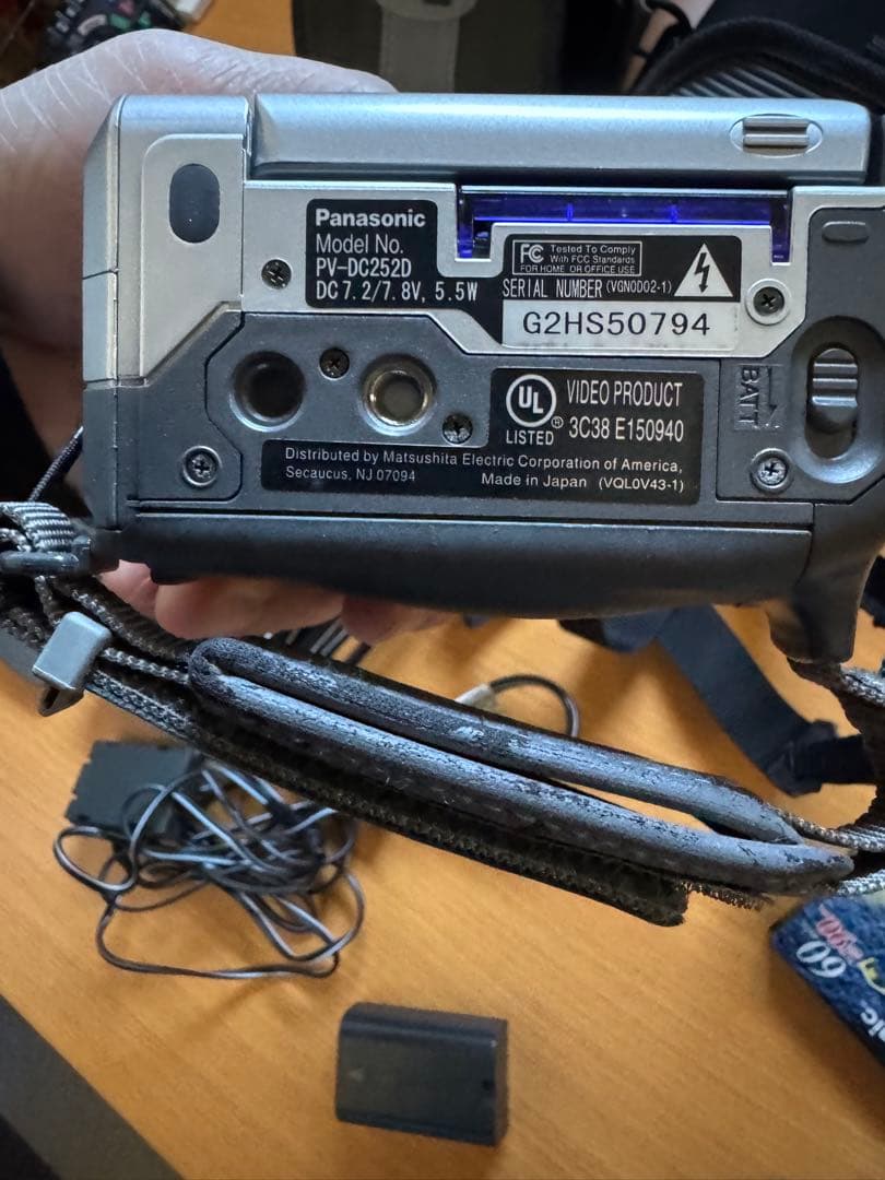 Panasonic PV-DC252D ビデオカメラ本体