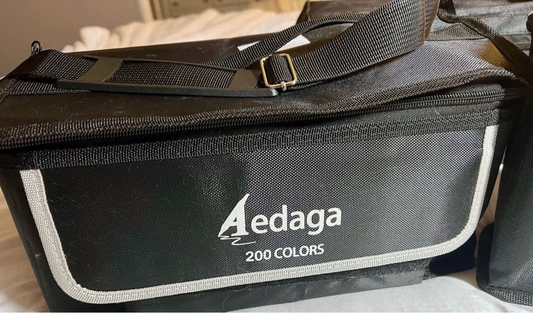 Aedaga 200 COLORS 200色