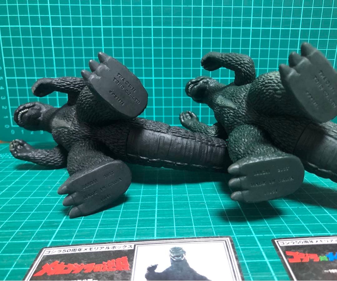 ゴジラ2体セット ★ゴジラ50周年メモリアルボックス版★解説カード付き