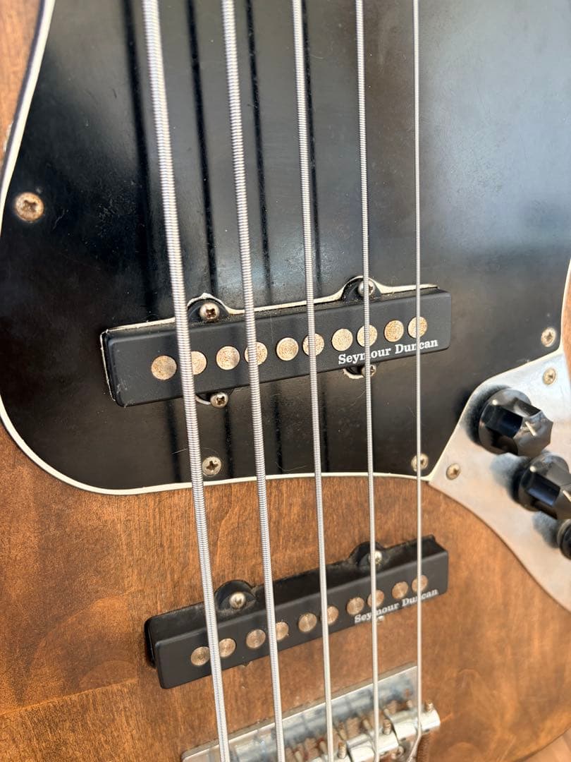 Squier Affinity Jazz Bass V カスタム品 ダンカン搭載