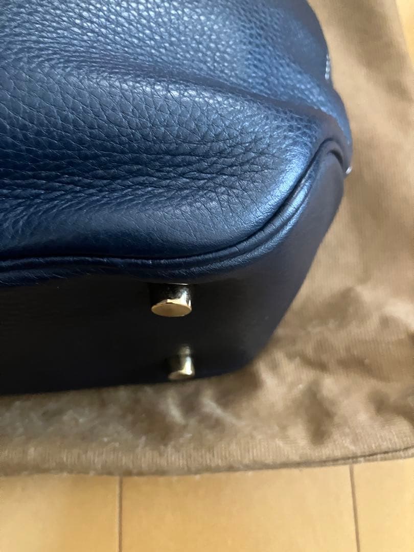 Cisei 999 LD シュリンクレザー ラウンドジップ ブリーフバッグ