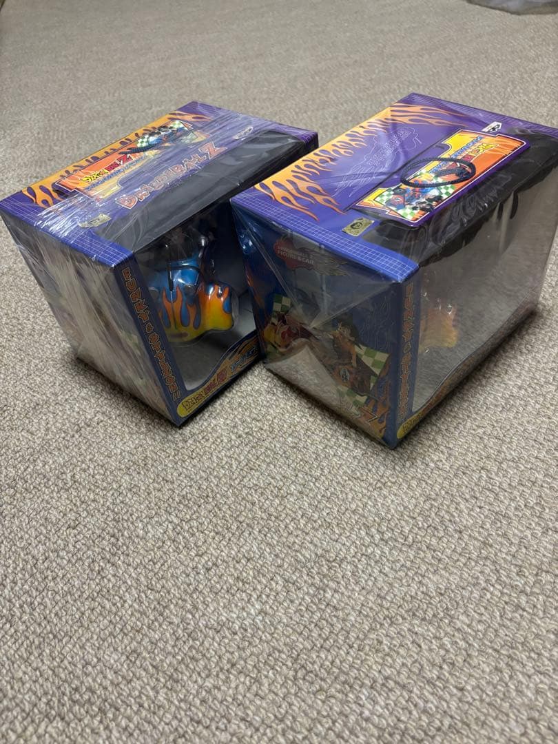 ドラゴンボールZ フィギュア＆カー 2個セット　悟空&悟天　悟飯&ビーデル