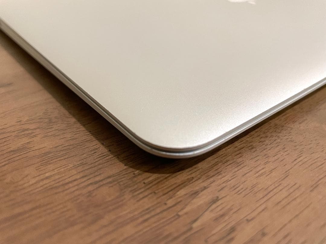 MacBook Air 13\"　2017　i5　8GB　121GB