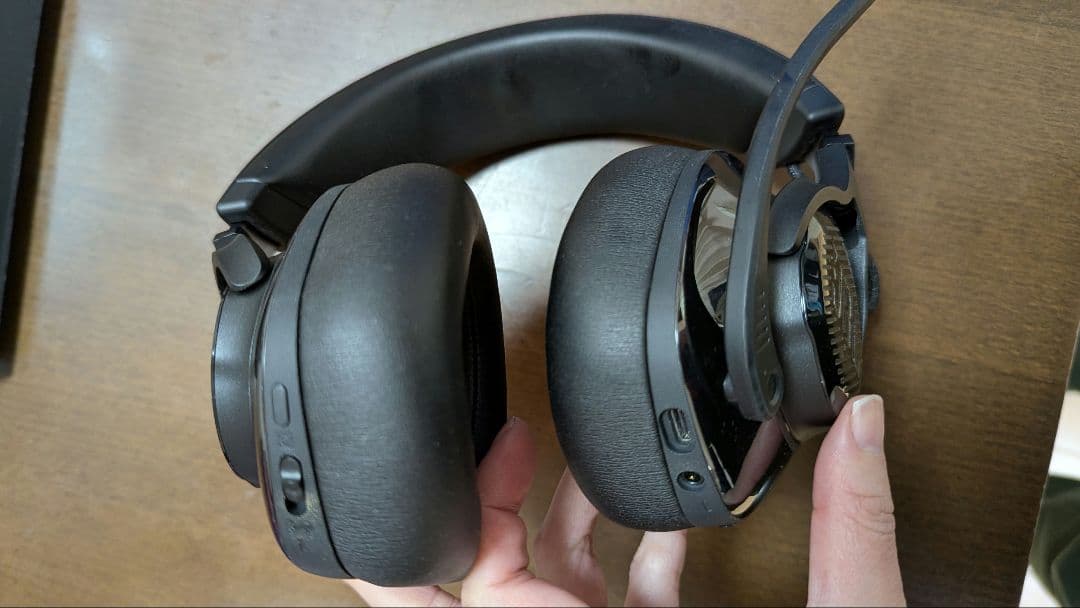 JBL Quantum 910 ワイヤレスゲーミングヘッドセット