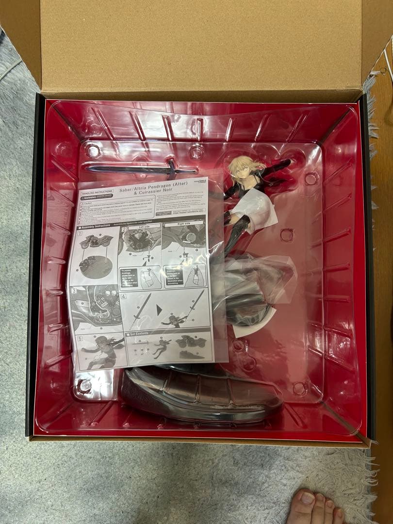 アルトリア・ペンドラゴン〔オルタ〕＆キュイラッシェ・ノワール 1/8 フィギュア