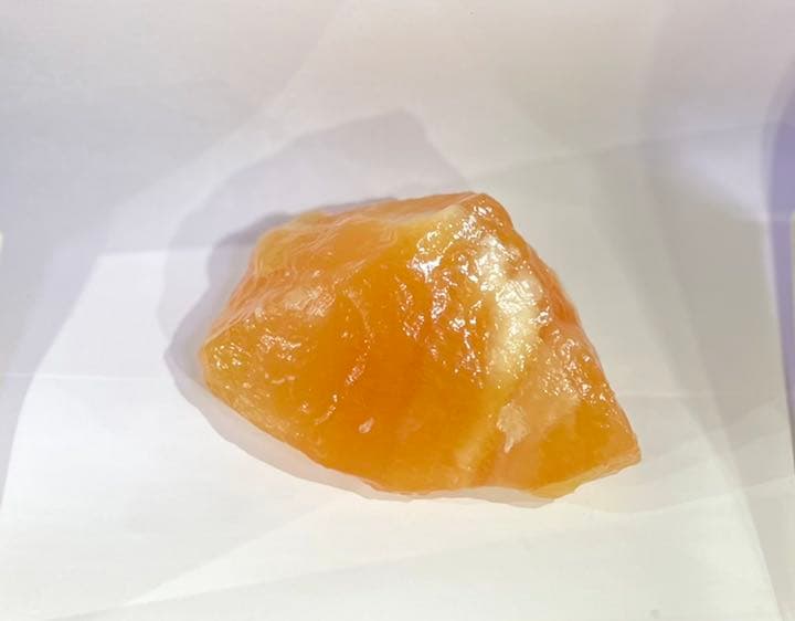 オレンジカルサイト(原石)