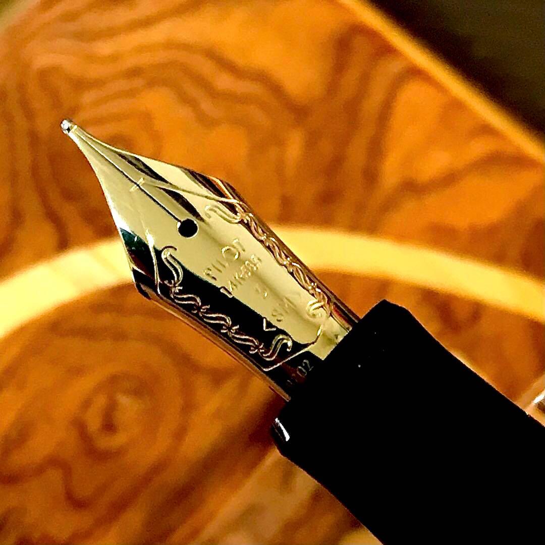 ☆超お勧め☆素晴らしいパイロットカスタム万年筆74（SM)☆書き味最高