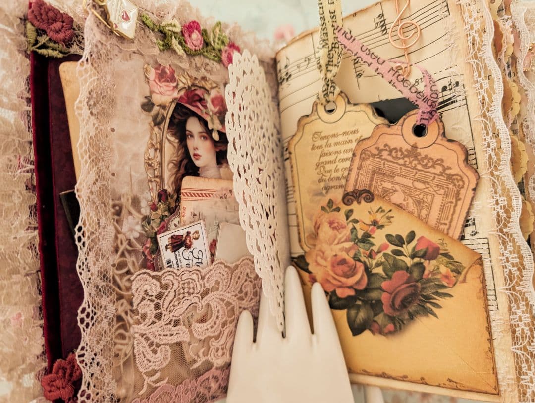 薔薇とレースのビクトリアンスィートジャンクジャーナル*Serenity*