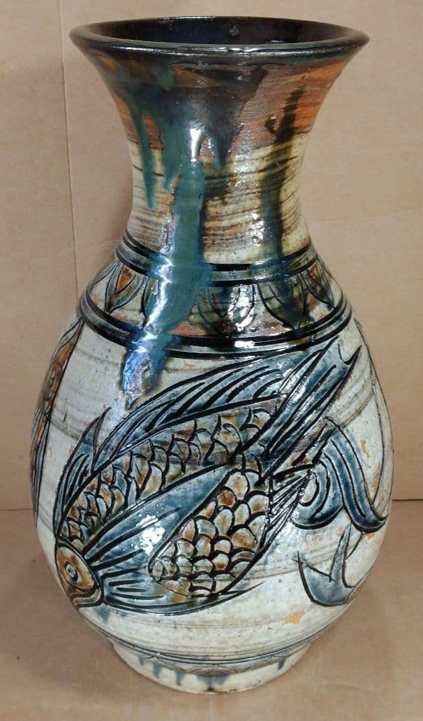 大傑作【本物保証】金城次郎 海老魚紋大壷 共箱 h38cm超 栞 人間国宝本人書