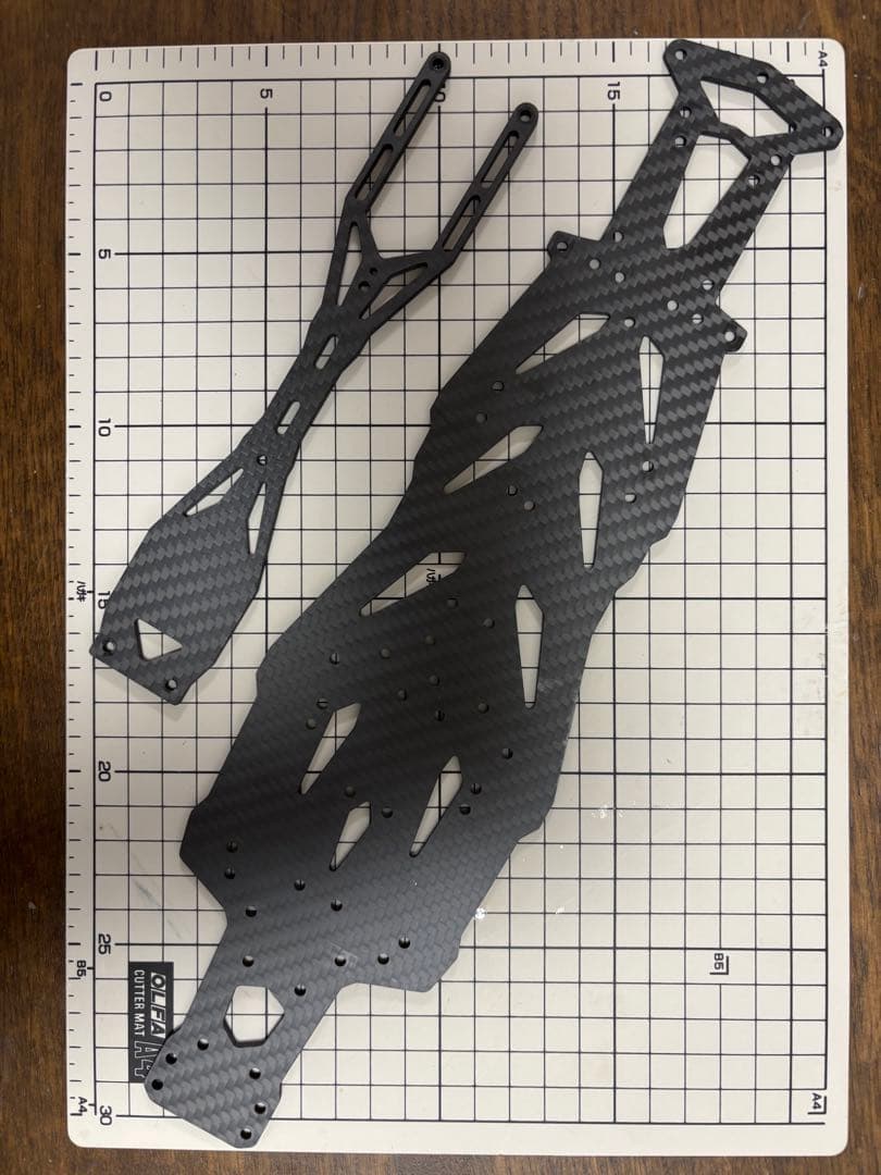 【ボムさん専用】メタルガレージ RD2.0用カーボンシャーシキット